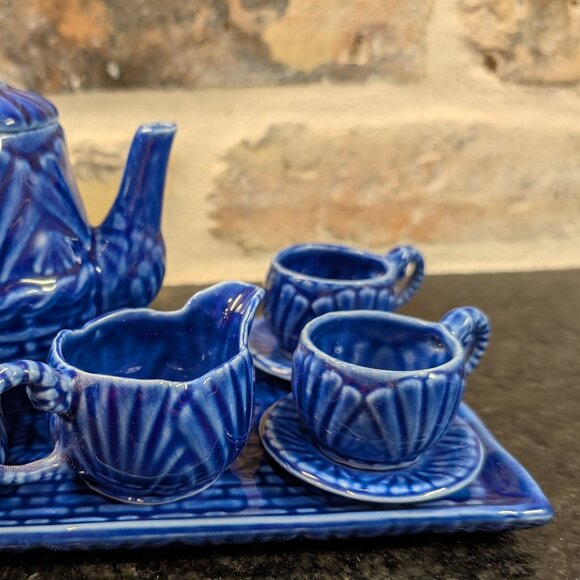 Vintage Blue Child’s Ceramic Tea Set w/Fan Basket Pattern, (10) pieces - Picture 3 of 9